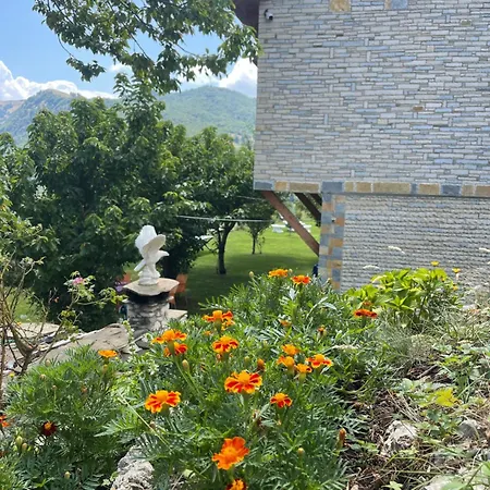 Tomorrow בית נופש *